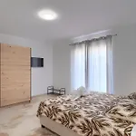 Nur * Πούλα