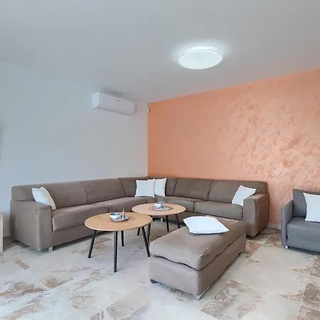Holiday home Nur *